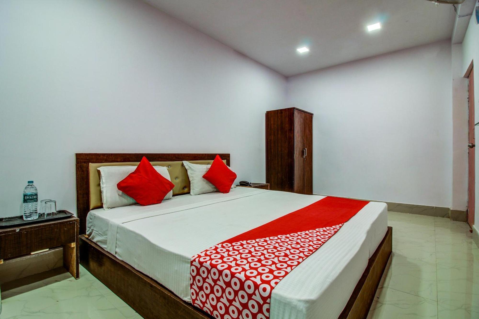 Hotel Oyo Flagship Spc & Span Jamshedpur Zewnętrze zdjęcie