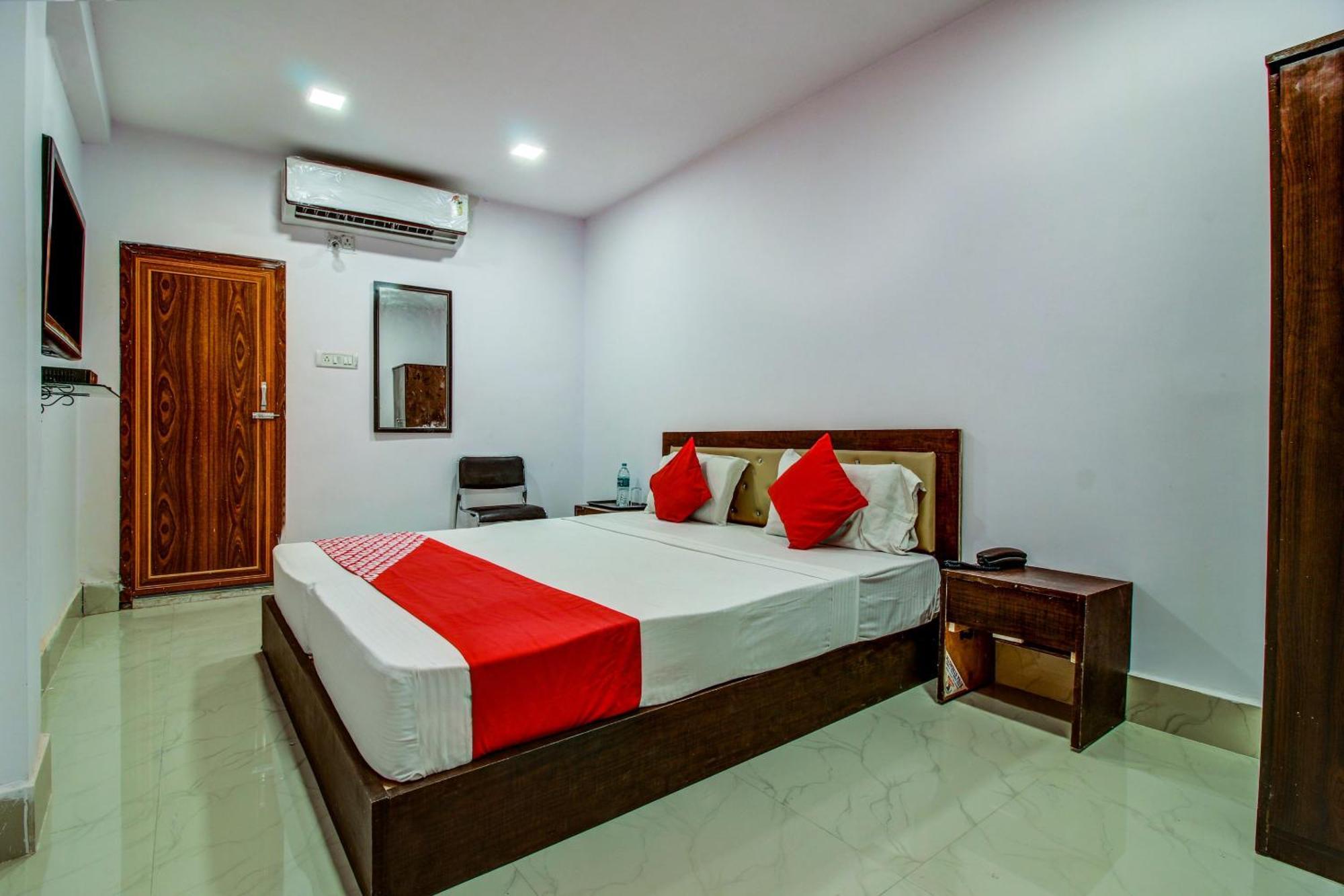 Hotel Oyo Flagship Spc & Span Jamshedpur Zewnętrze zdjęcie