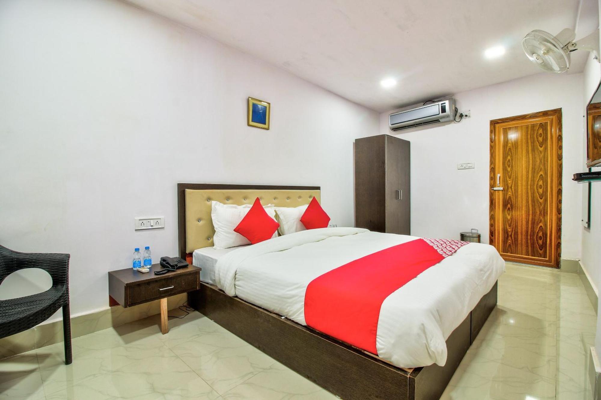 Hotel Oyo Flagship Spc & Span Jamshedpur Zewnętrze zdjęcie