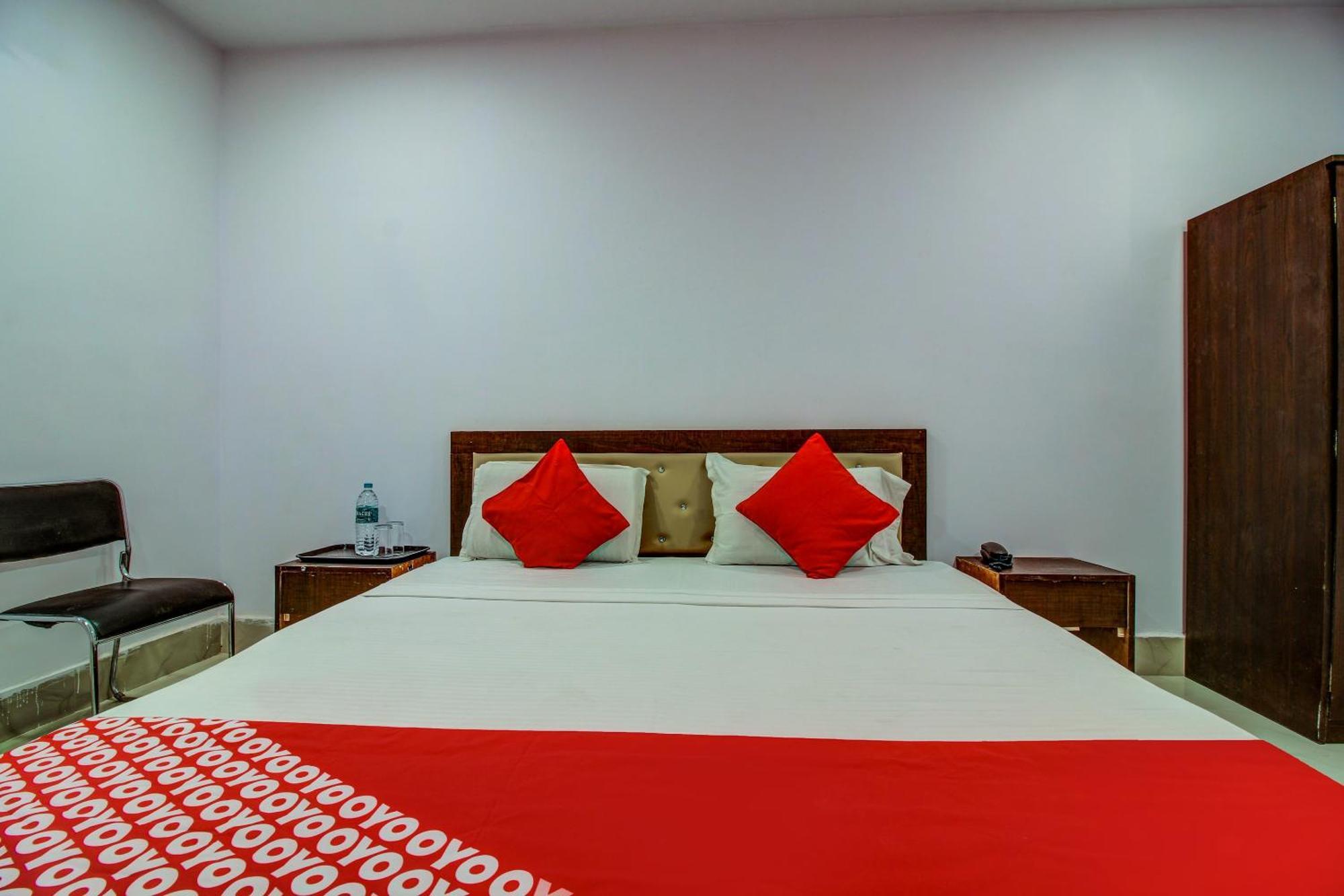 Hotel Oyo Flagship Spc & Span Jamshedpur Zewnętrze zdjęcie